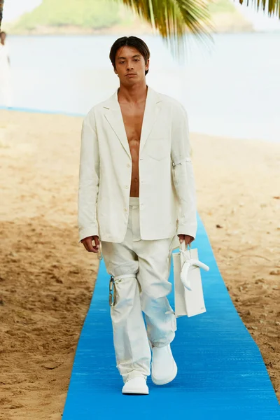 Look 2